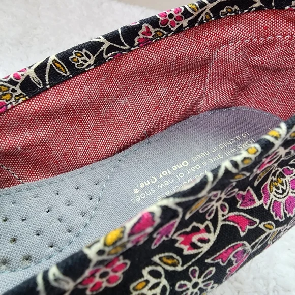Toms canvas slip-on shoes floral soft comfortable size 8 nwt - Picture 10 of 14